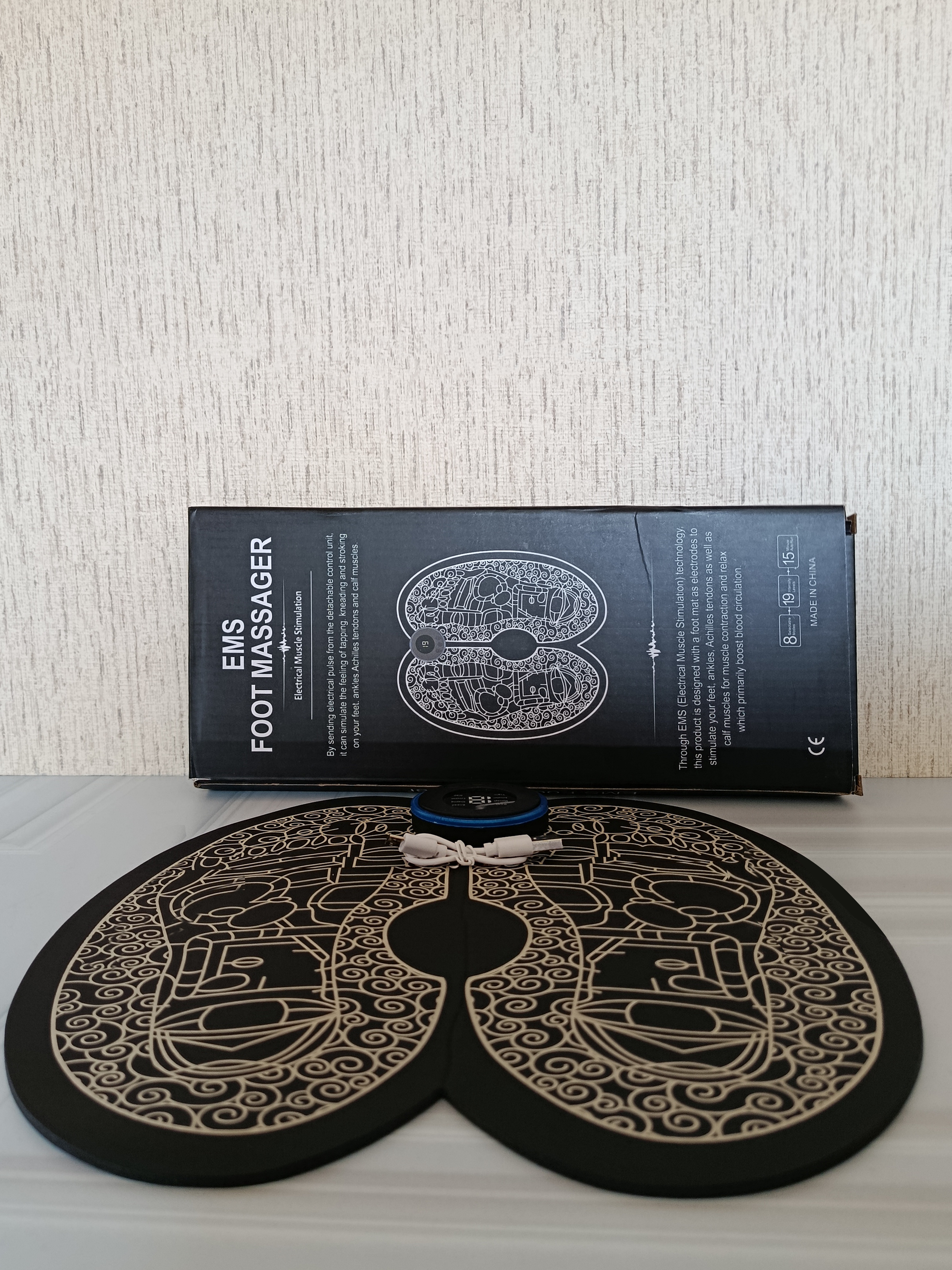 Combo 2 en 1 Masajeador EMS para Pies + Mini Electroestimulador